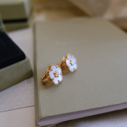 [Regal Jewels]LUCKY PINK GOLD WHITE MOP EARRINGS