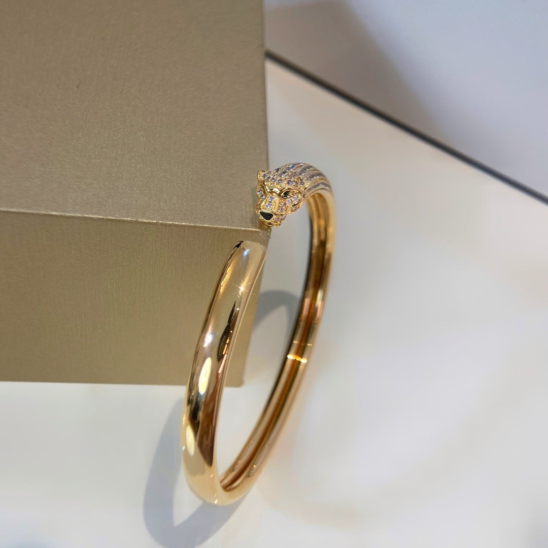 [Regal Jewels]PANTHERE GOLD DIAMOND OPEN BRACELET