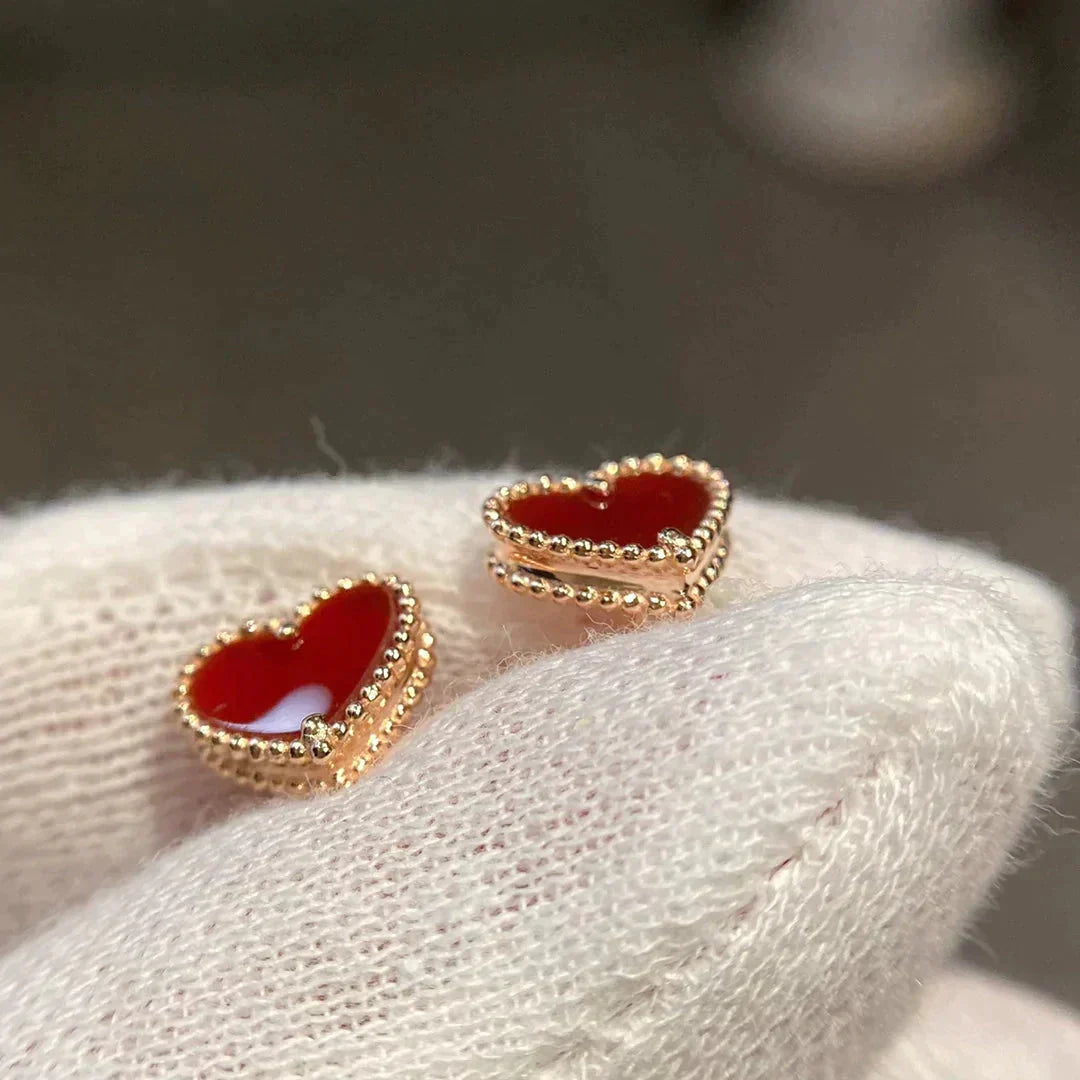 [Regal Jewels]HEART CARNELIAN STUD EARRINGS
