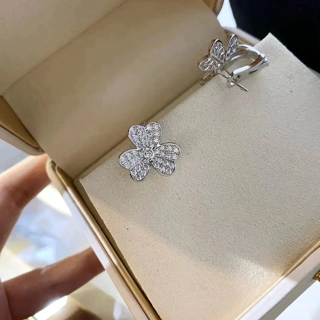 [Regal Jewels]CLOVER COMOS DIAMOND EARRINGS SILVER