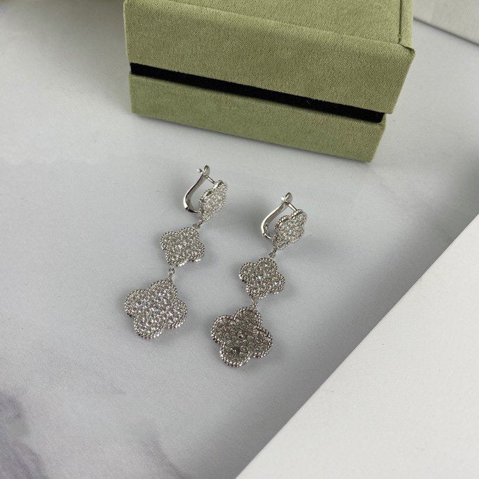 [Regal Jewels]CLOVER 3 MOTIF DIAMOND SILVER DROP EARRINGS