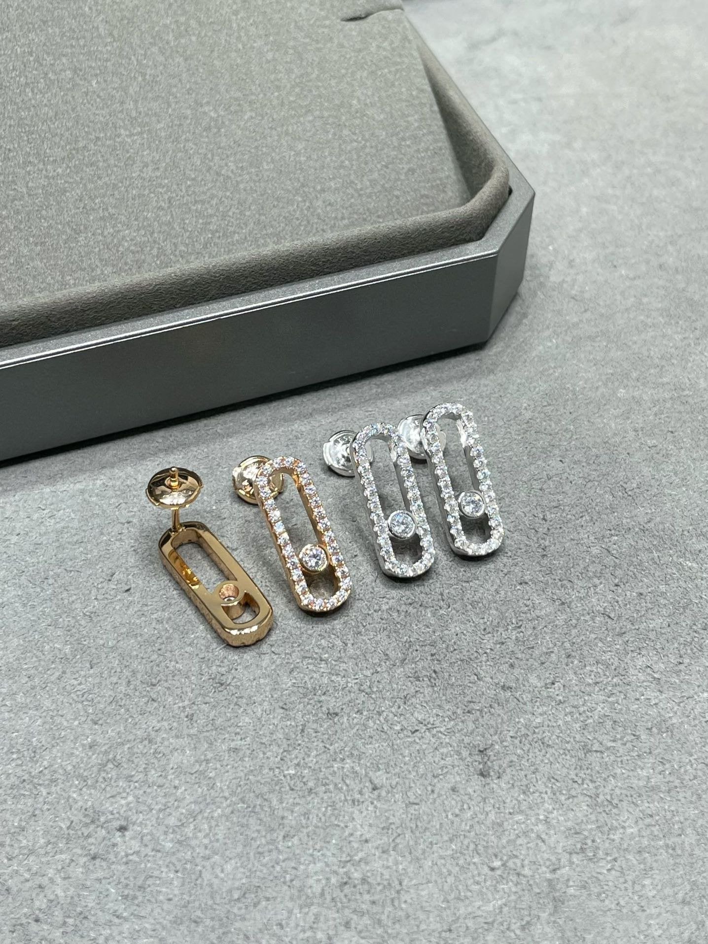 [Regal Jewels]MOVE UNO STUD DIAMOND PAVED EARRINGS