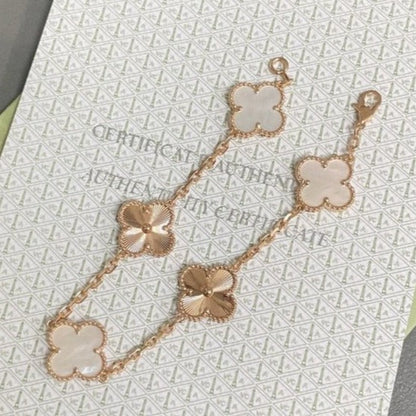 [Regal Jewels]CLOVER WHITE PEARL MOP 5 MOTIF BRACELET COLLECTION