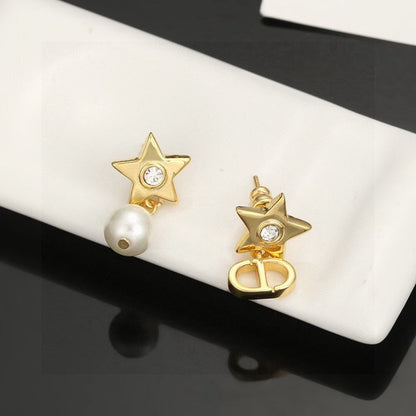 [Regal Jewels]CD Star-Shaped Letter Earrings