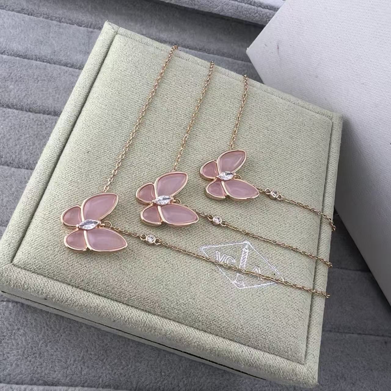 [Regal Jewels] Pink Butterfly Necklace
