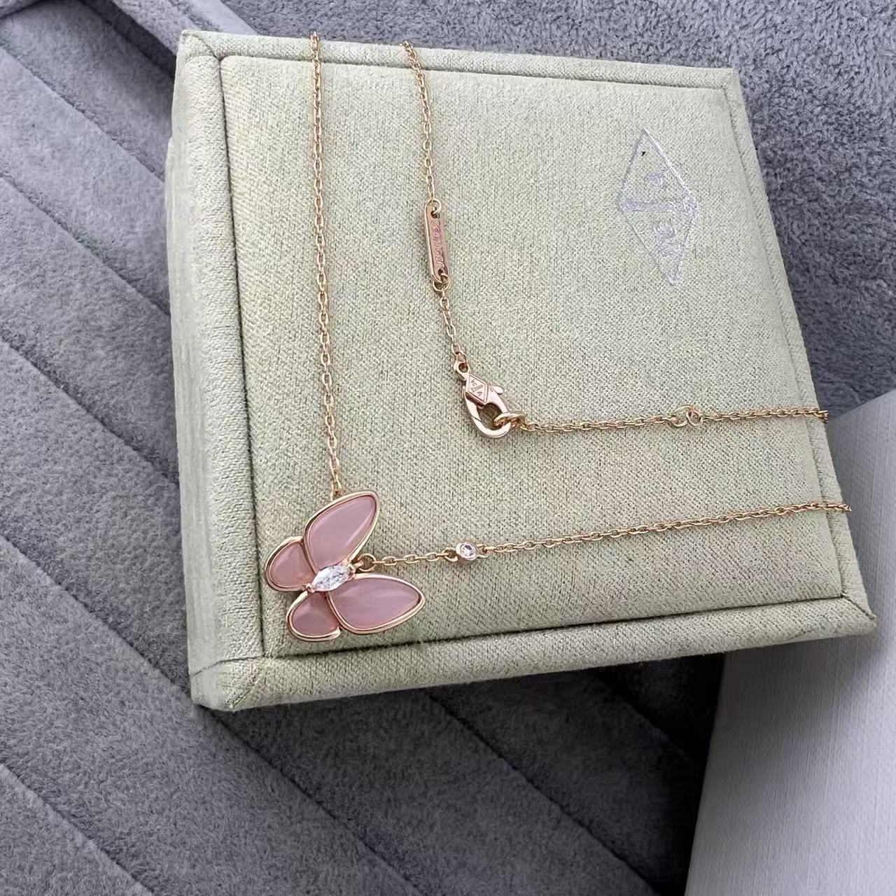 [Regal Jewels] Pink Butterfly Necklace