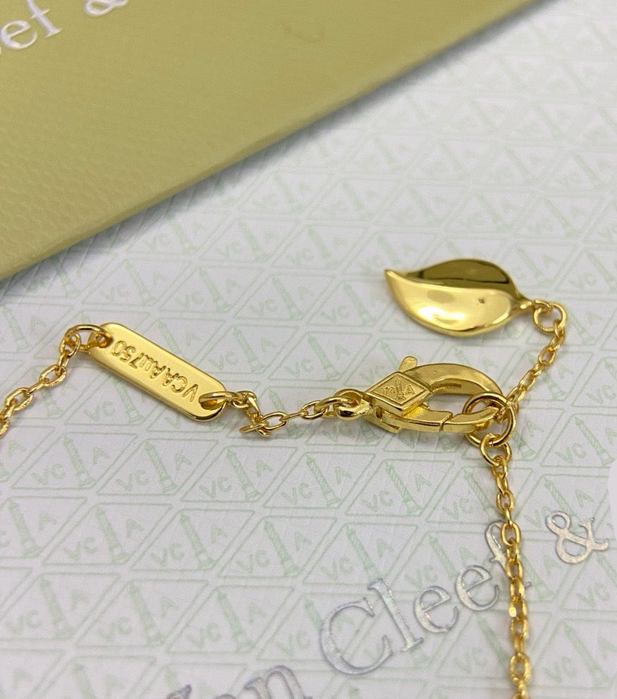 [Regal Jewels] flower necklace