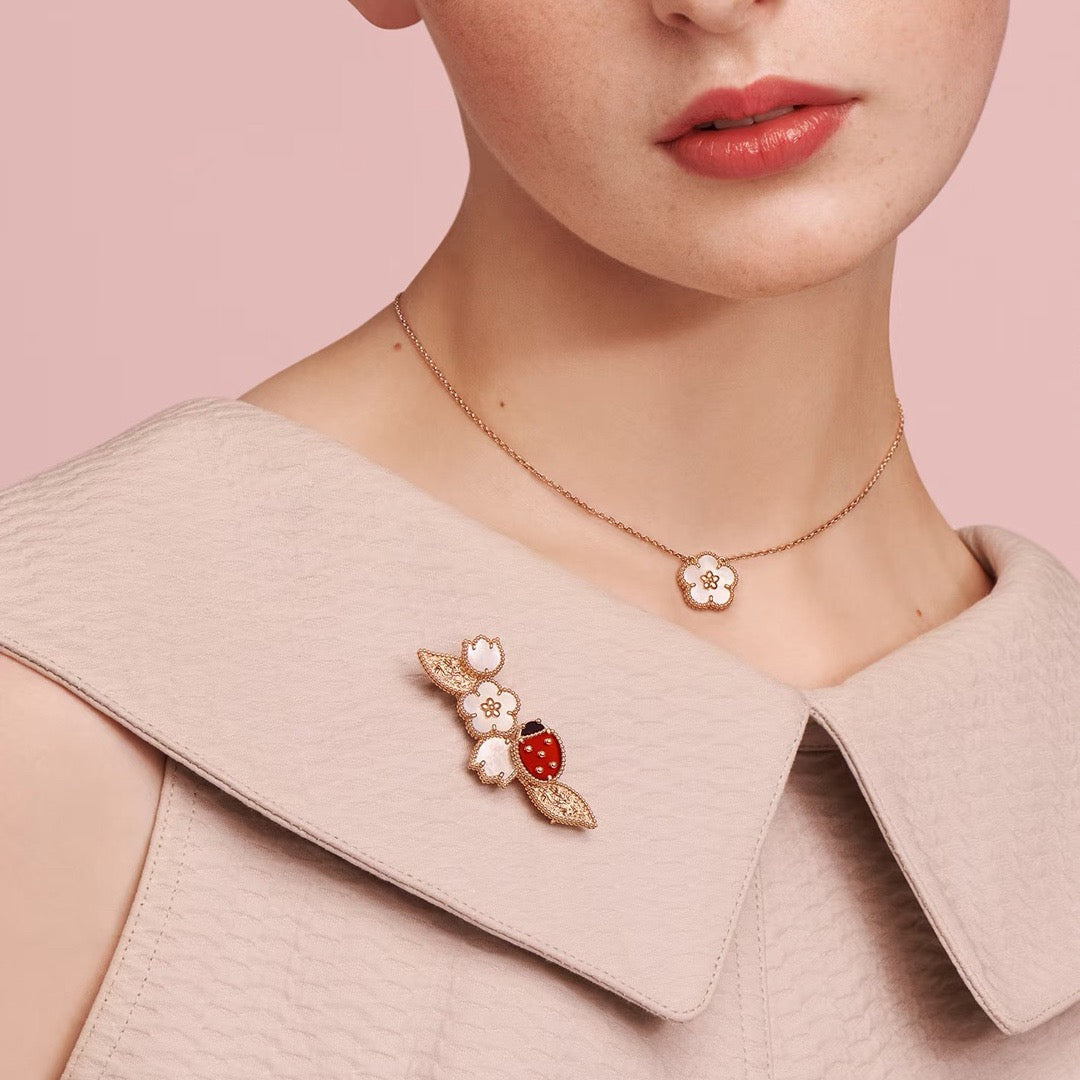 [Regal Jewels] Petal Leaf Ladybug Brooch