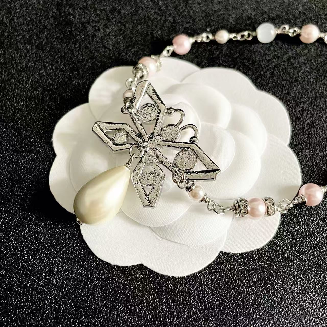 [Regal Jewels] Bow & Pearl Double C Pavé Diamond Necklace