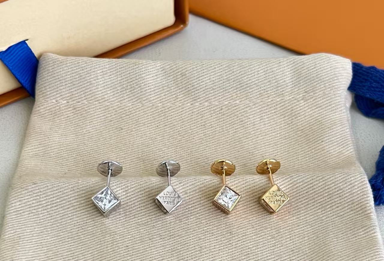 [Regal Jewels]Diamond Stud Earrings