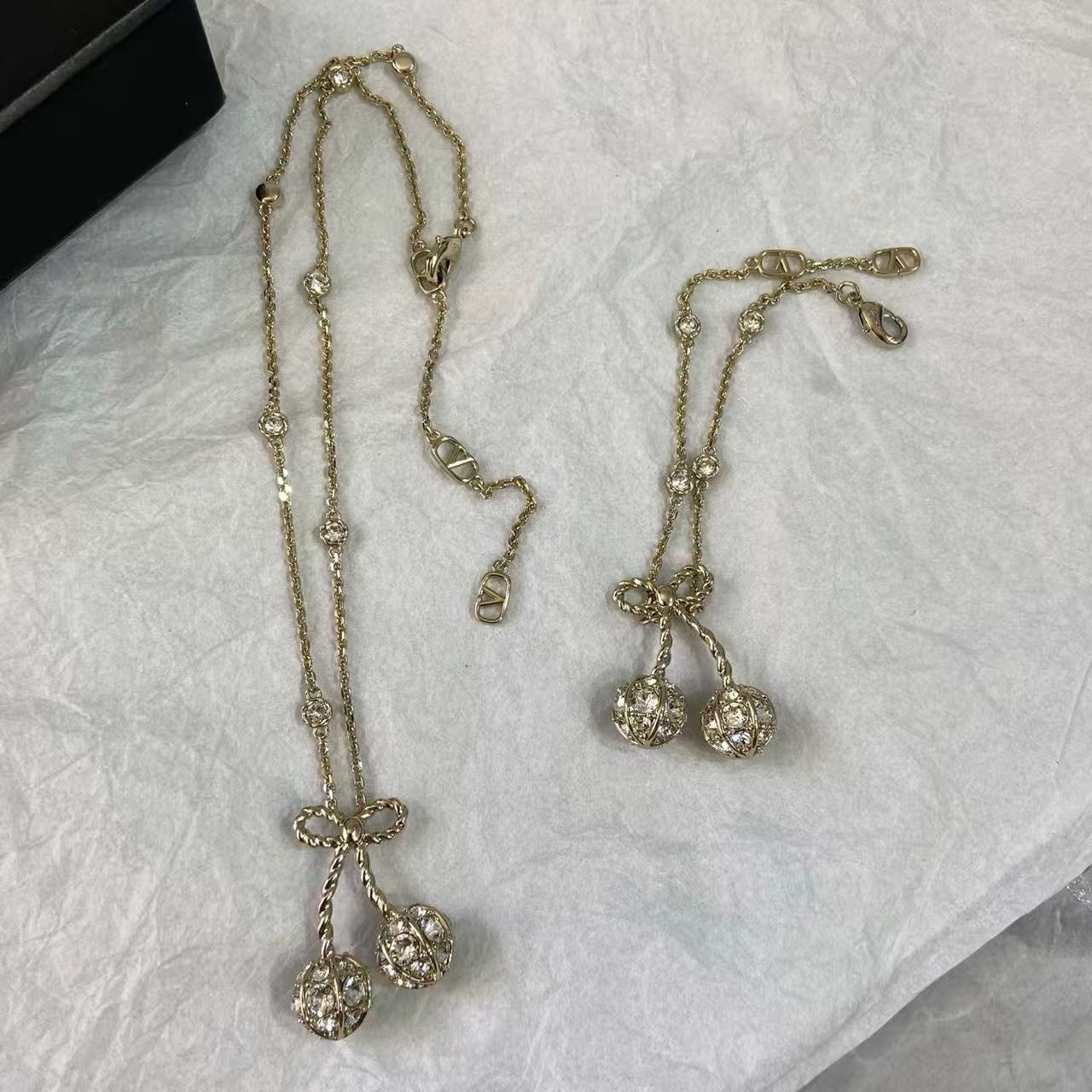 [Regal Jewels] Cherry Crystal Pavé Necklace & Stud Earrings& SeracelettB