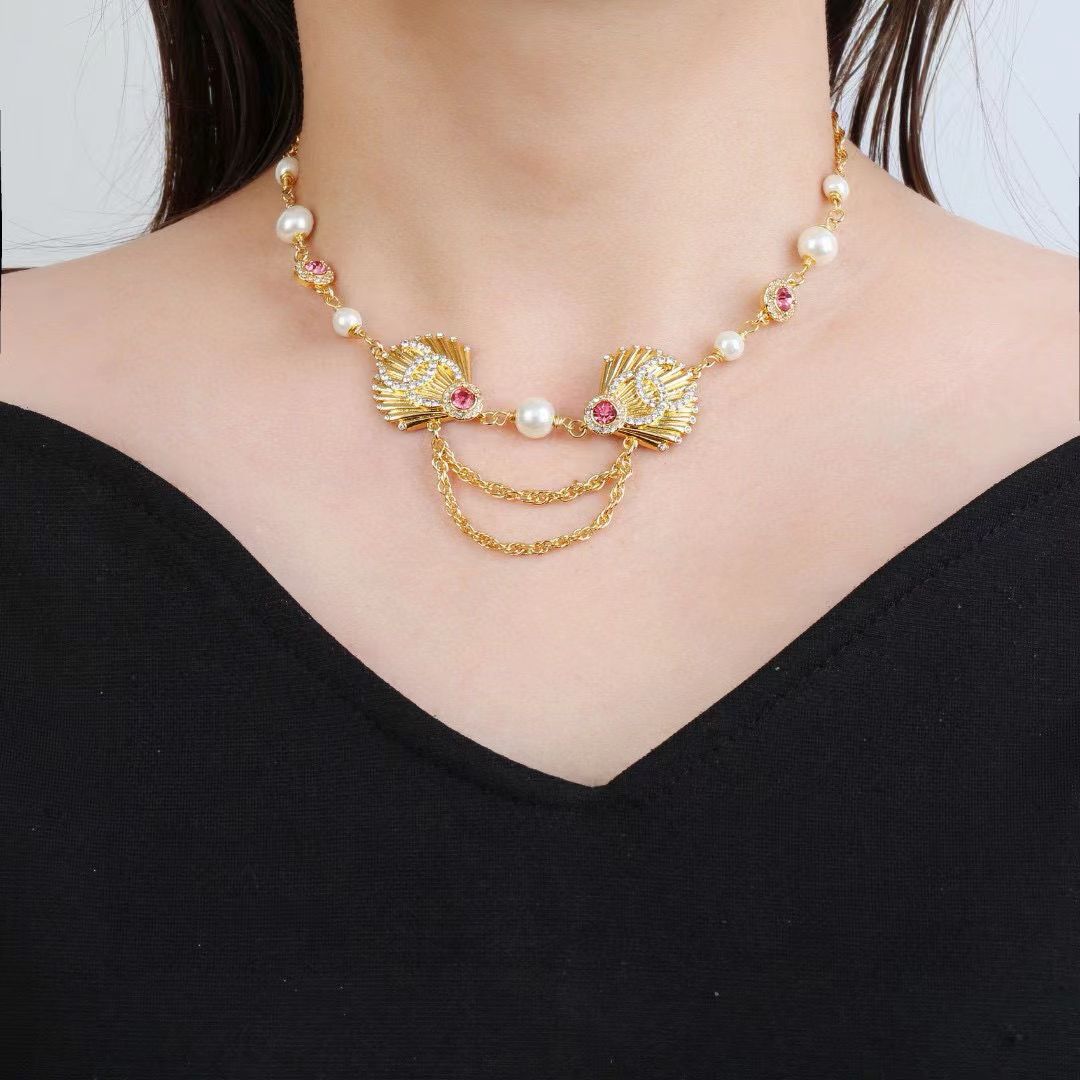 [Regal Jewels]Vintage Fan Motif Double CC Crystal & Pearl Necklace
