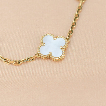 [Regal Jewels]CLOVER  5 MOTIF WHITE MOP BRACELET