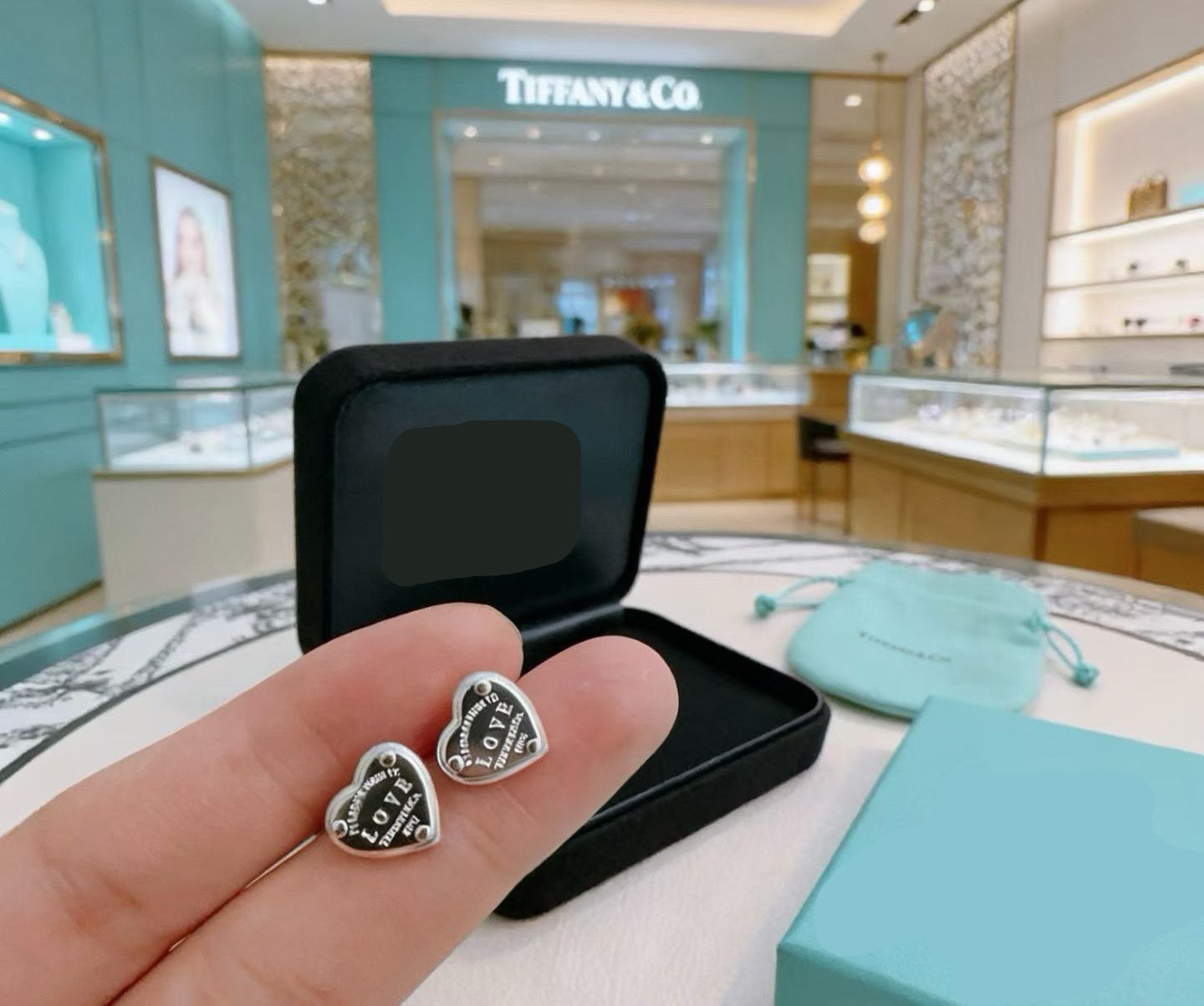 [Regal Jewels]New Heart-Shaped Stud Earrings