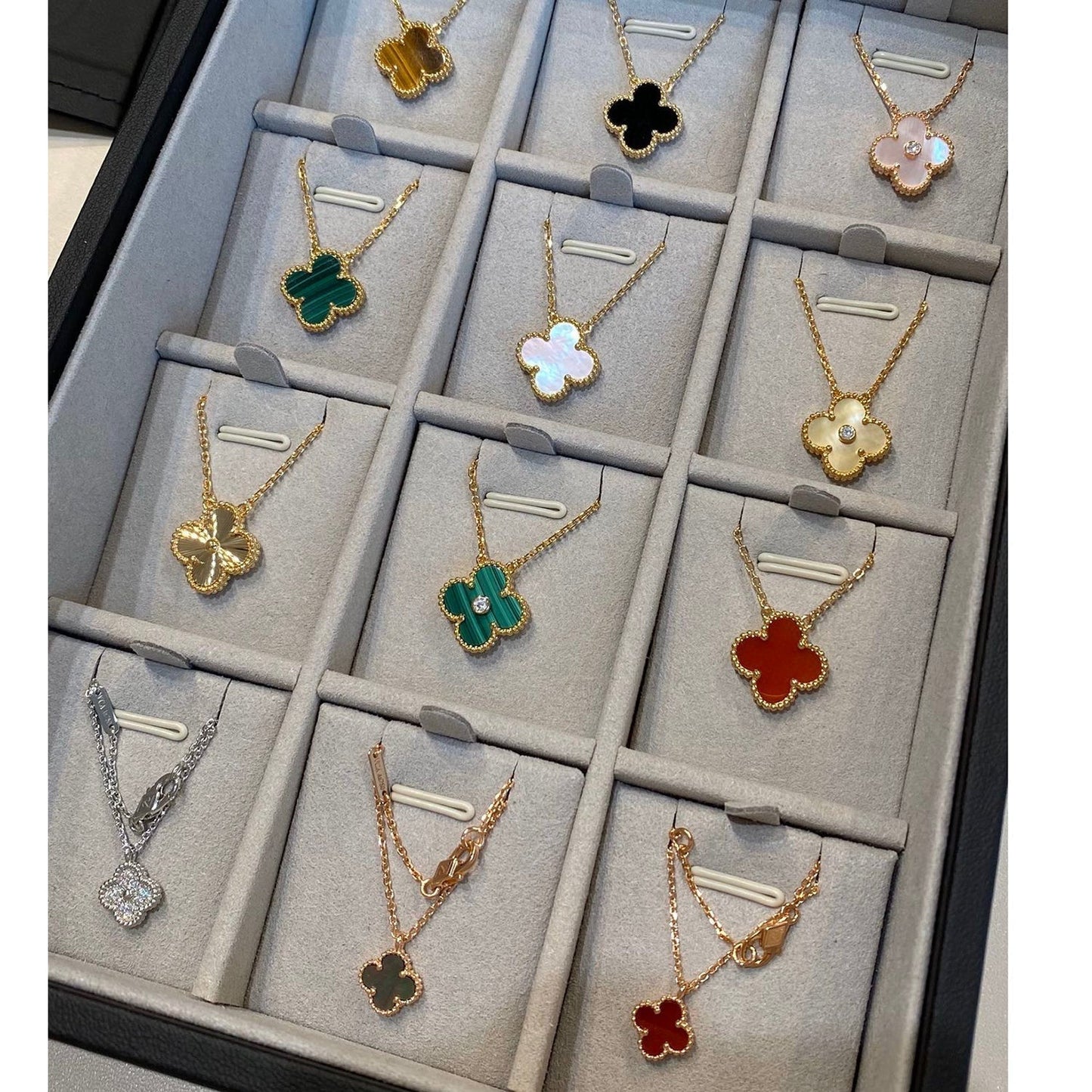 [Regal Jewels]CLOVER 15MM DIAMOND SINGLE FLOWER NECKLACE