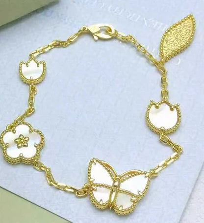 [Regal Jewels] 26 NEW CLOVER LUCKY LIGHT YELLOW AND WHITE SET