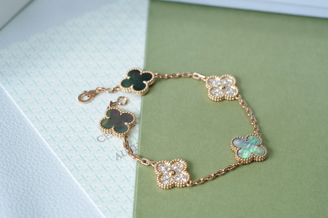[Regal Jewels]CLOVER 5 MOTIF GRAY MOP BRACELET COLLECTION