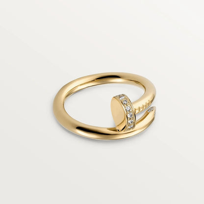 [Regal Jewels]Size 7 ring with real gold and diamonds